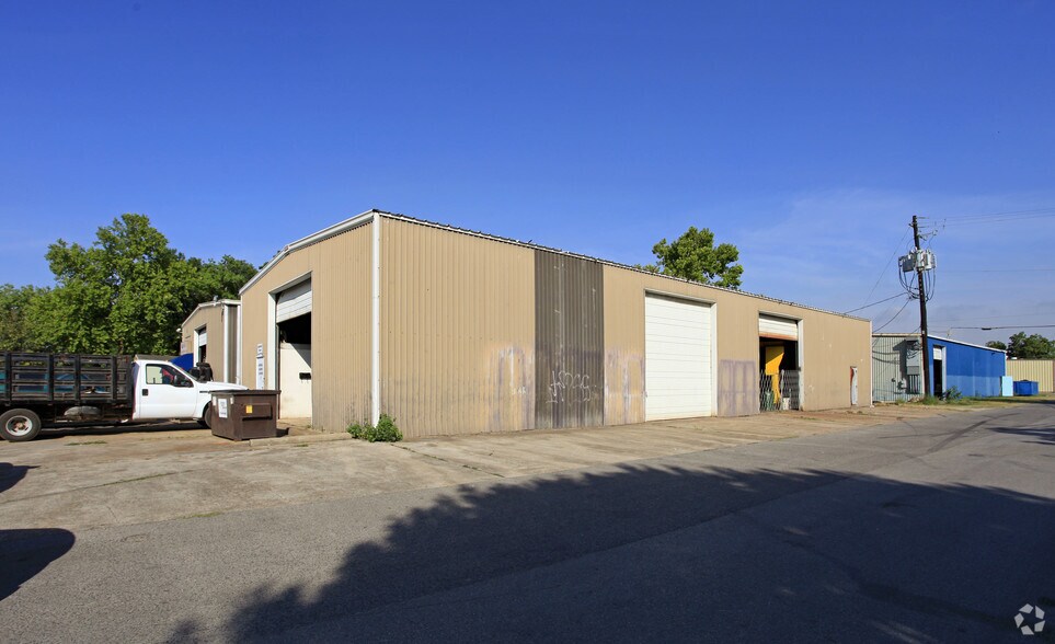Primary Photo Of 801 Michigan, Houston Warehouse For Lease