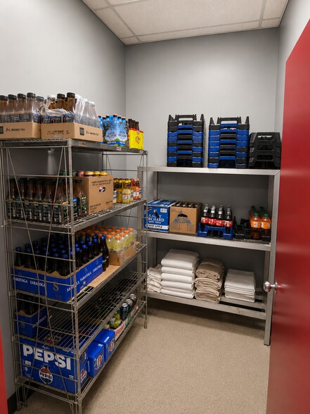 More Photos Of 53 Fall St, Seneca Falls General Retail For Lease
