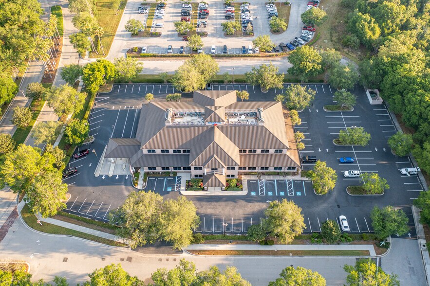 More Photos Of 6311 Atrium Dr, Bradenton Office Residential For Lease