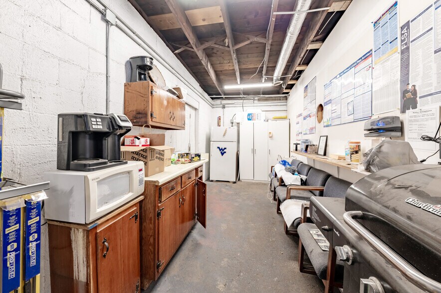 More Photos Of 1385 Greenbag Rd, Morgantown Industrial For Lease