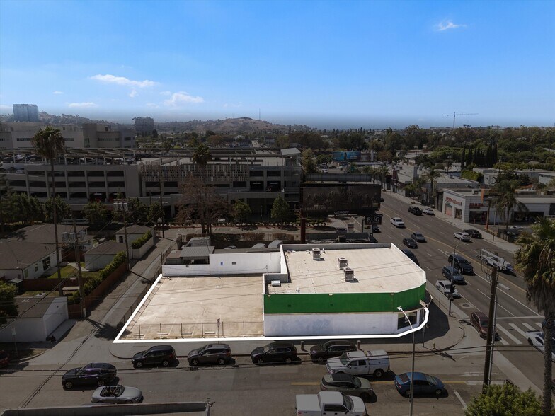 More Photos Of 2000 S La Cienega Blvd, Los Angeles Storefront For Lease