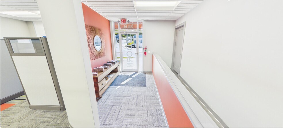 More Photos Of 34 N Bennett St, Geneva Office For Lease