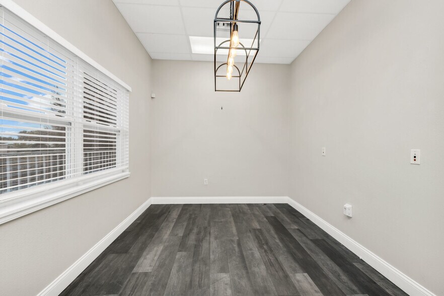 More Photos Of 2421 Shreve St, Punta Gorda Office For Lease