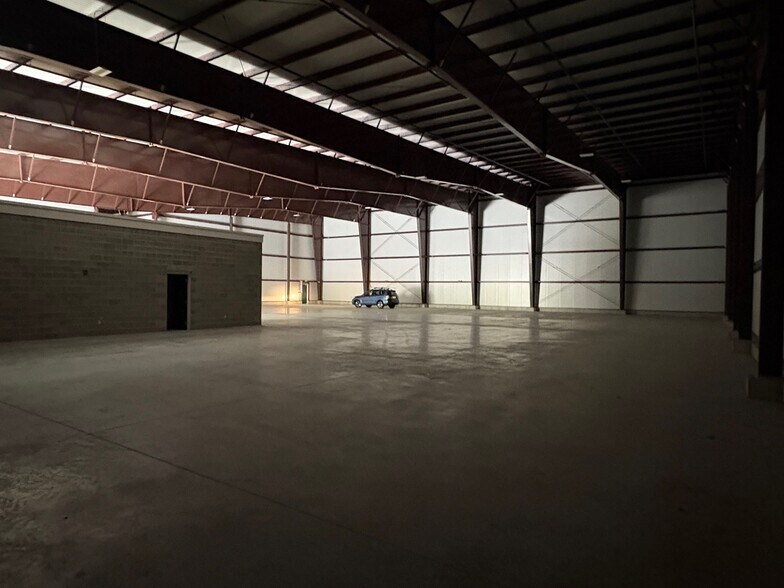 More Photos Of 21 Daniels Way, Cranston Warehouse For Sale