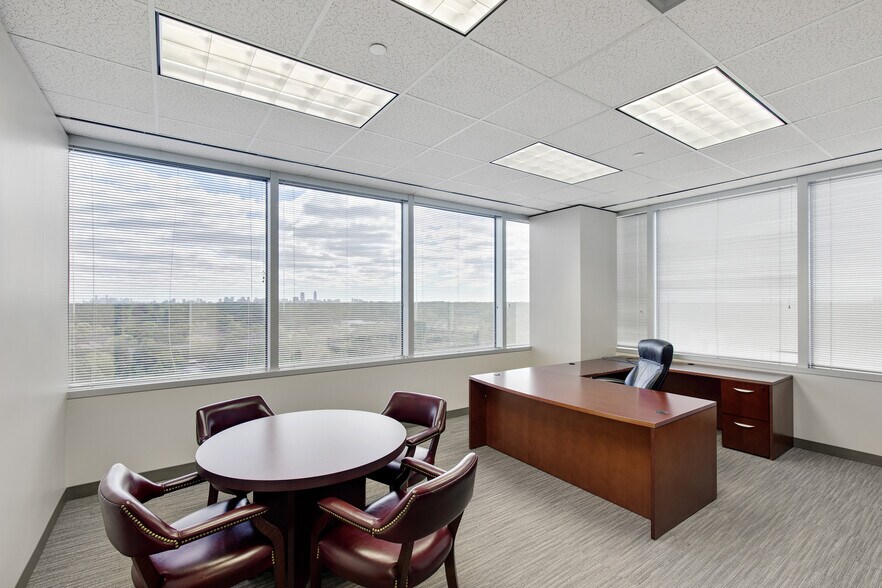 More Photos Of 840 Gessner Rd, Houston Office For Lease