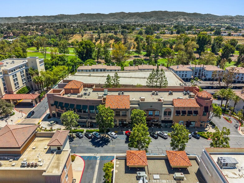 More Photos Of 24510 Town Center Dr, Valencia Storefront Retail Office For Sale