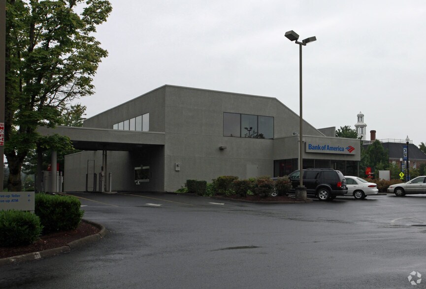 More Photos Of 200 E Powell Blvd, Gresham Office For Lease