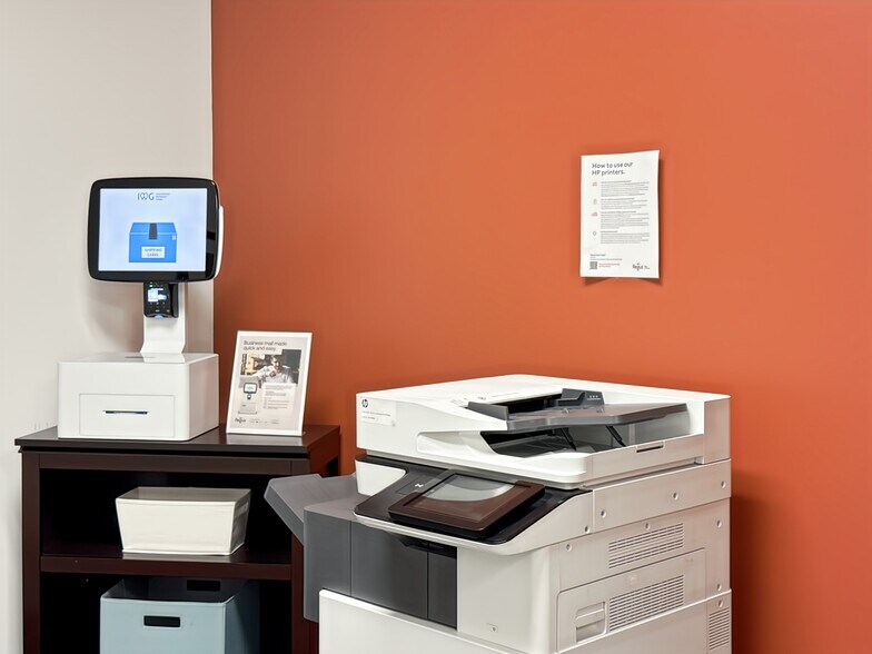 More Photos Of 7027 Old Madison Pike NW, Huntsville Coworking Space