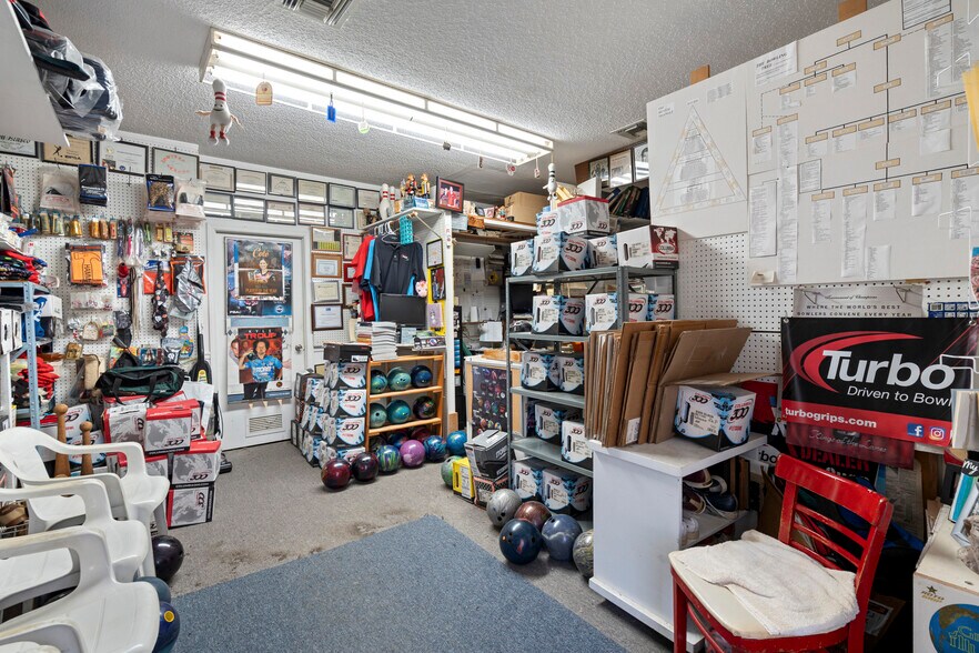 More Photos Of 599 Sherwood Ave, Satellite Beach General Retail For Lease