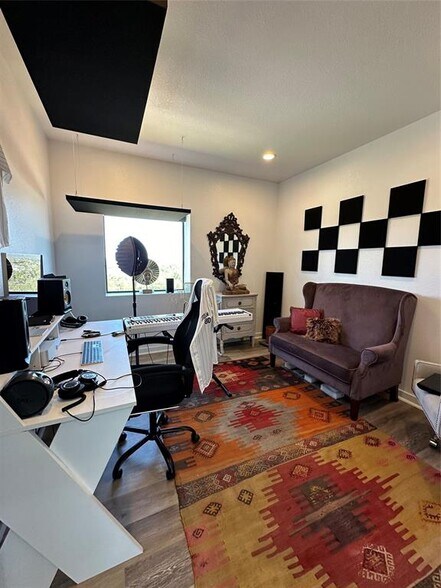 More Photos Of 30307 Ranch Road 12, Dripping Springs Light Manufacturing For Lease