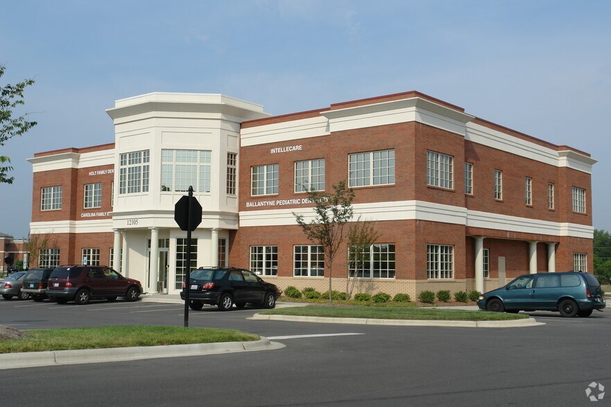 More Photos Of 12105 Copper Way, Charlotte Office For Lease