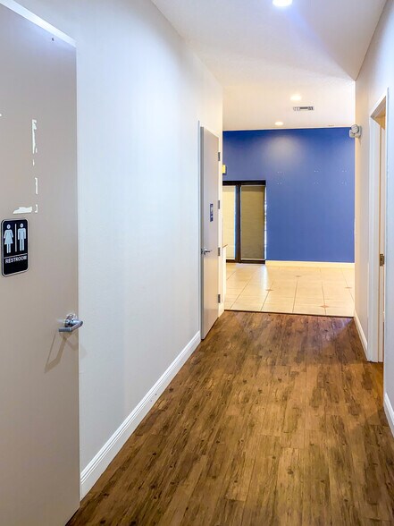 More Photos Of 2301 60th St, Bradenton Medical For Lease