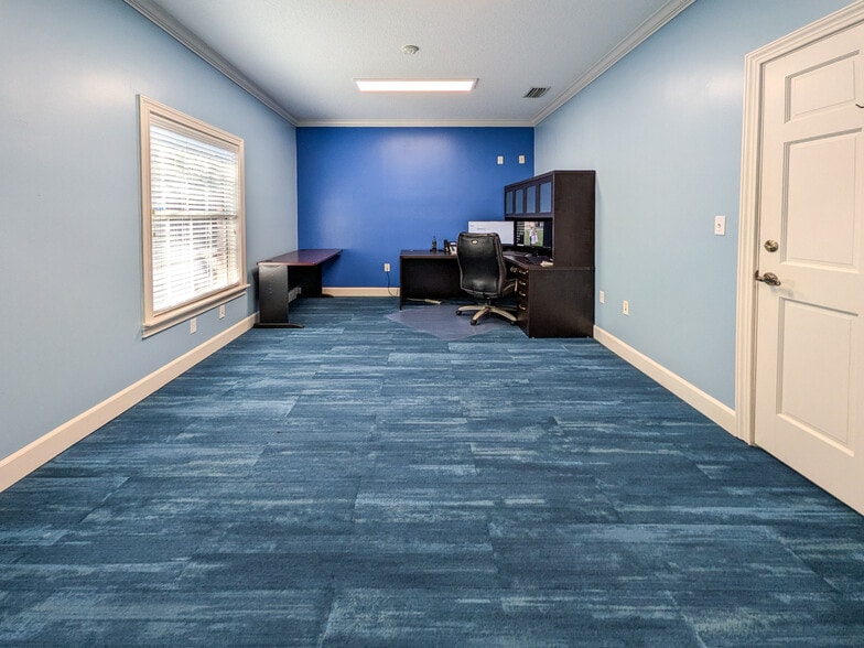 More Photos Of 9310 Old Kings Rd S, Jacksonville Office For Sale
