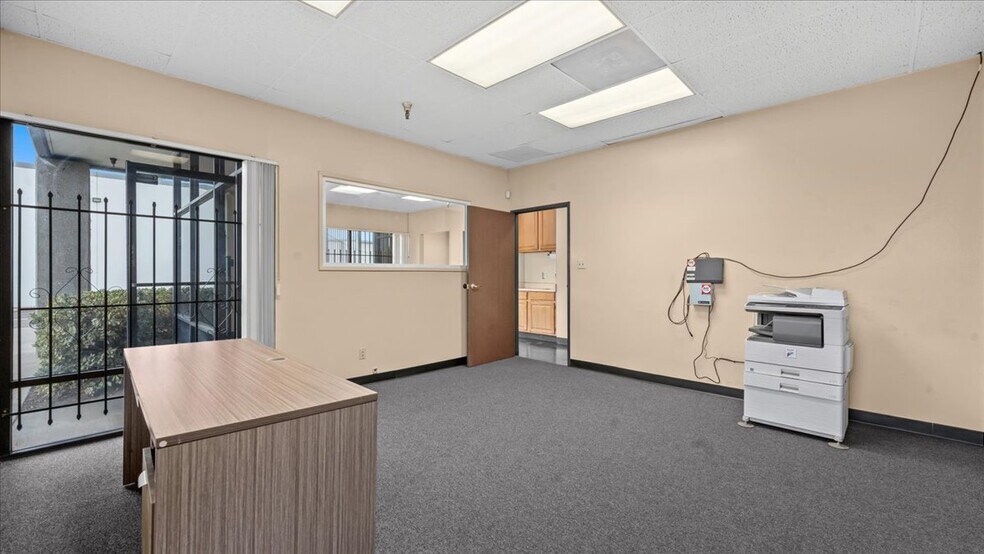 More Photos Of 9262 Bally Ct, Rancho Cucamonga Warehouse For Lease