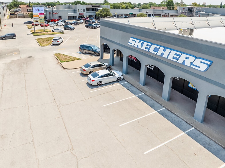 More Photos Of 3950 E 42nd St, Odessa Unknown For Lease