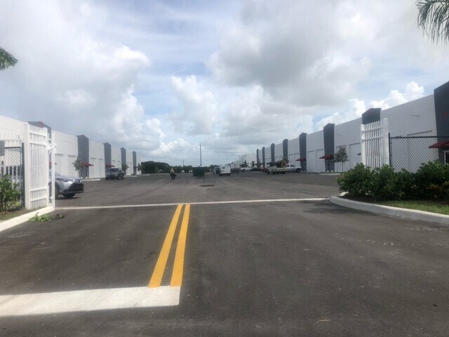 More Photos Of 1750 SE 38th Ave, Homestead Warehouse For Lease