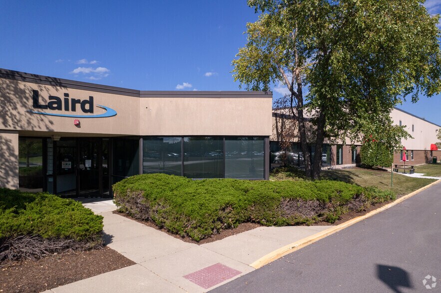 Primary Photo Of 1751 Wilkening Ct, Schaumburg Warehouse For Lease