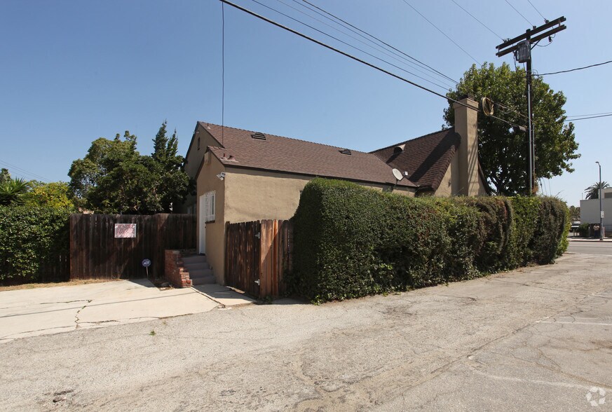 More Photos Of 715 N Crescent Heights Blvd, West Hollywood Office Residential For Lease