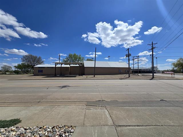 More Photos Of 114 Mulberry St, Yankton Warehouse For Sale
