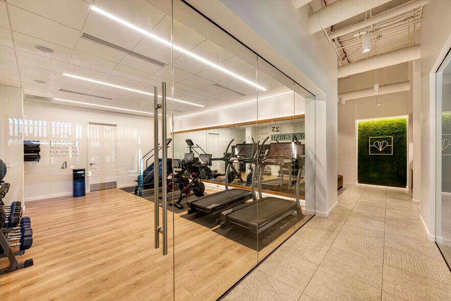 More Photos Of 25 S Arizona Pl, Chandler Office For Lease