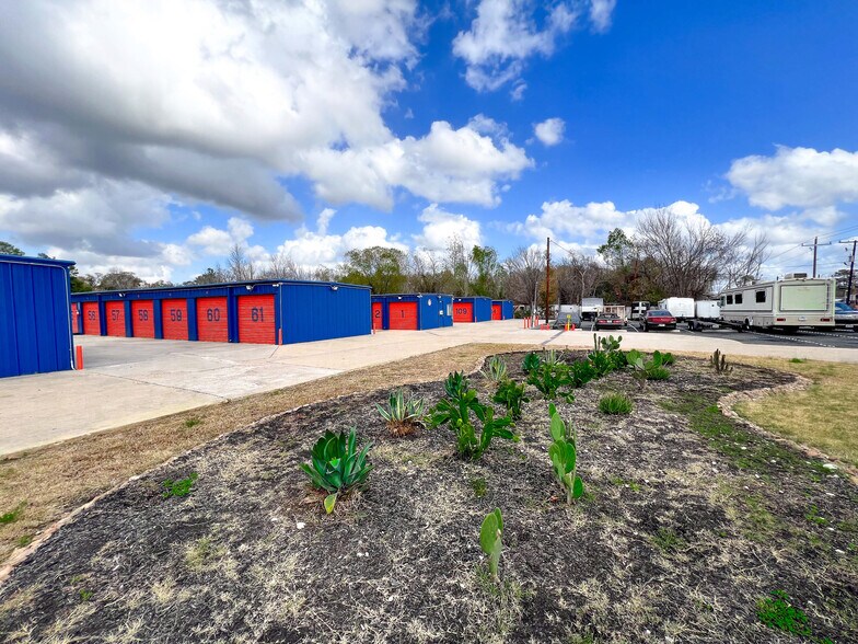 More Photos Of 11483 Old Highway 105 E, Conroe Self Storage For Sale