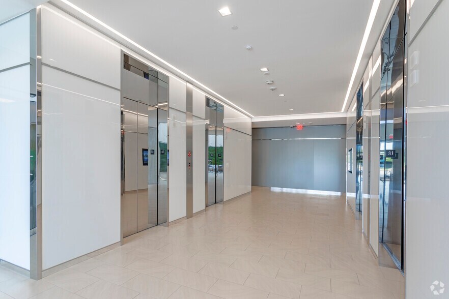 More Photos Of 1410-1430 Spring Hill Rd, McLean Unknown For Lease