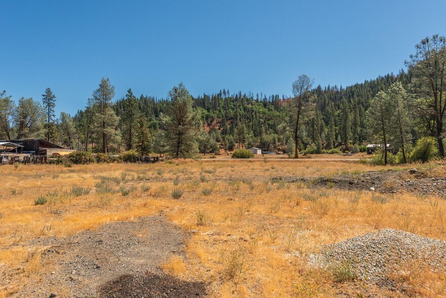 More Photos Of 30661 State Highway 3, Douglas City Auto Repair For Sale