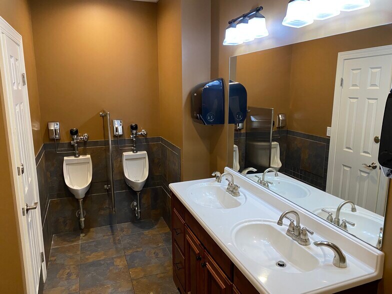 More Photos Of 2101 Mount Read Blvd, Rochester Warehouse For Sale