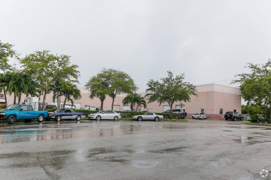 More Photos Of 13155 SW 123rd Ave, Miami Warehouse For Sale