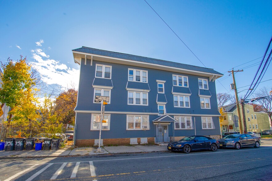 More Photos Of 858-860 S 18th St, Newark Apartments For Sale