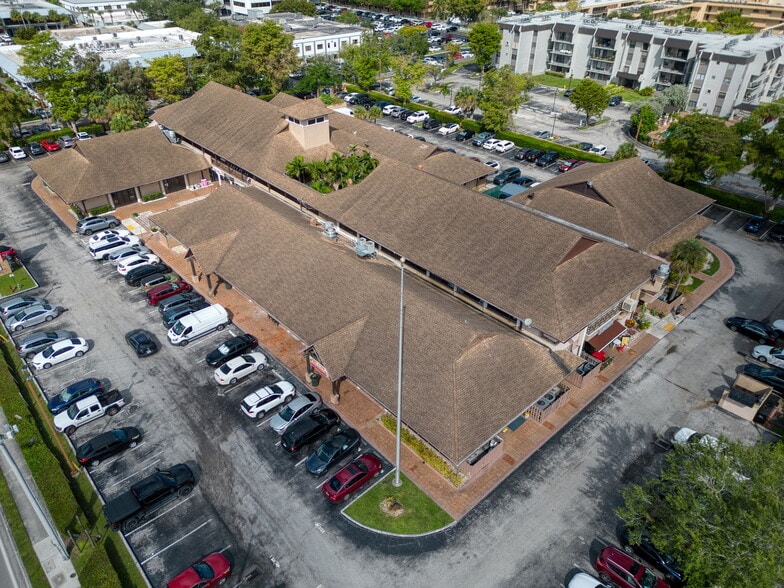 More Photos Of 10471 N Kendall Dr, Miami Storefront Retail Office For Lease