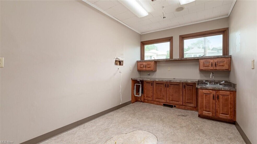More Photos Of 1117 Clark St, Cambridge Medical For Sale