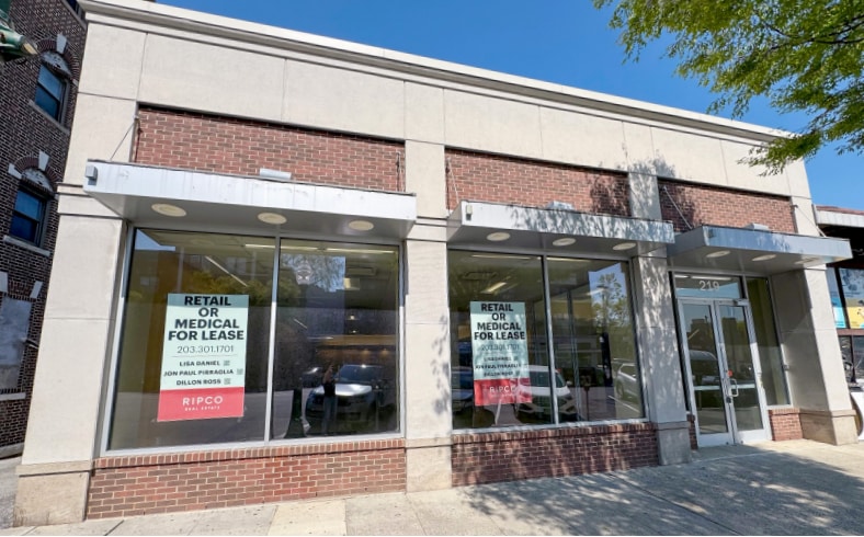 Primary Photo Of 219 Mamaroneck Ave, Mamaroneck Bank For Lease
