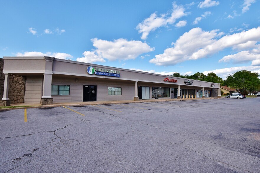 Primary Photo Of 6915-6971 E 71st St, Tulsa General Retail For Lease