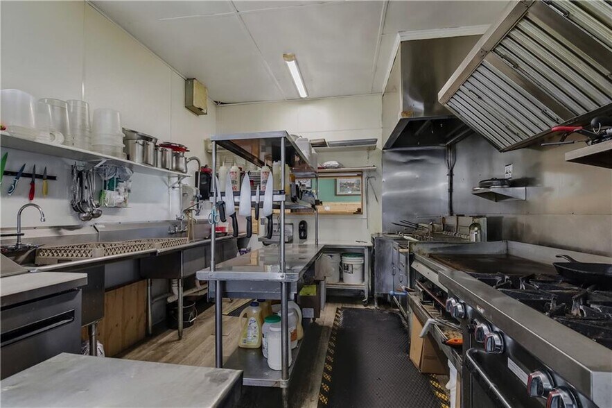 More Photos Of 401 Bridge St, Cornell Restaurant For Sale