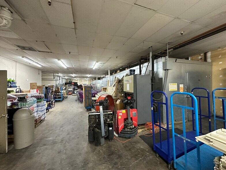 More Photos Of 1707-1741 Texoma Pky, Sherman Unknown For Lease