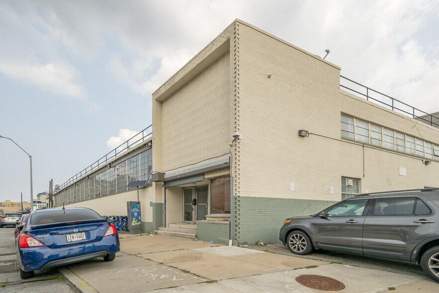 More Photos Of 4829 31st Pl, Long Island City Warehouse For Lease