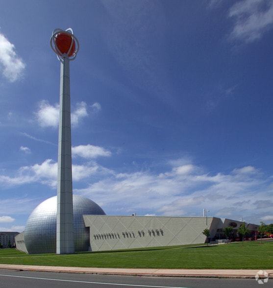 More Photos Of 1000 Hall of Fame Ave, Springfield General Retail For Lease