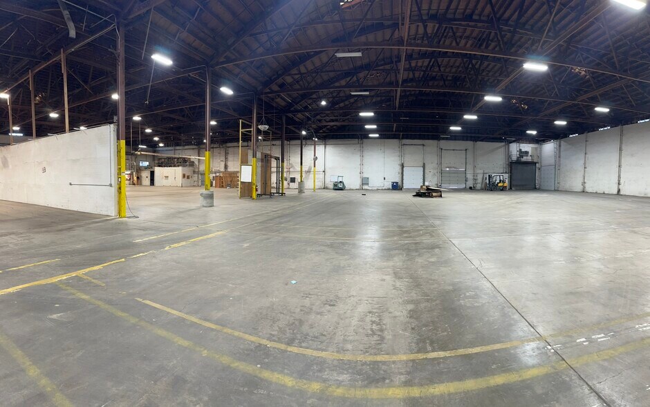 More Photos Of 2729 Pacific Blvd SW, Albany Warehouse For Lease