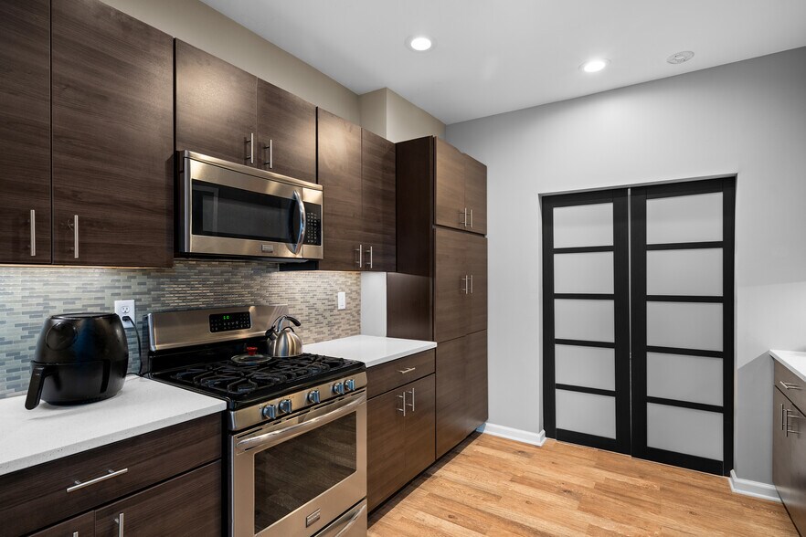 More Photos Of 1537 Hertel Ave, Buffalo Flex For Sale