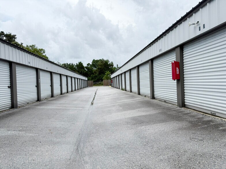 More Photos Of 1424 N Gulf Ave, Crystal River Self Storage For Lease