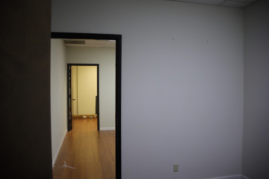 More Photos Of 3350 Scott Blvd, Santa Clara Warehouse For Lease