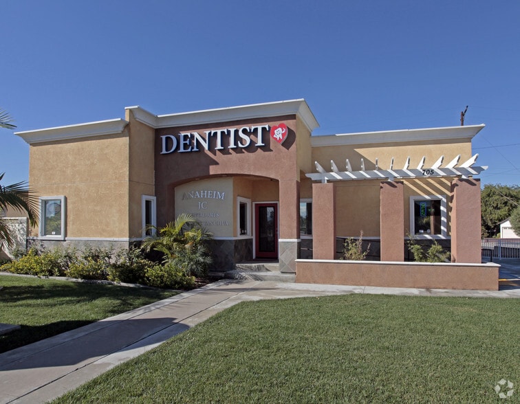 Primary Photo Of 705 S State College Blvd, Anaheim Medical For Sale
