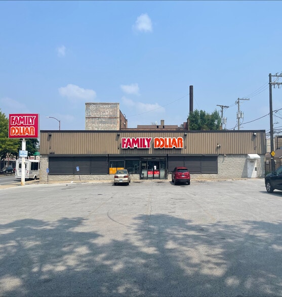 Primary Photo Of 7927 S Ashland Ave, Chicago Freestanding For Sale