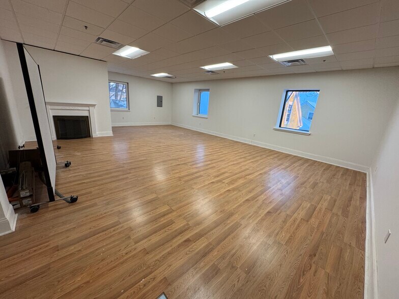 More Photos Of 63 Park St, Andover Office For Lease