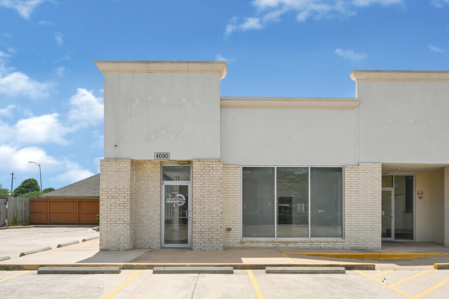 More Photos Of 4690 Burke Rd, Pasadena Storefront Retail Office For Sale