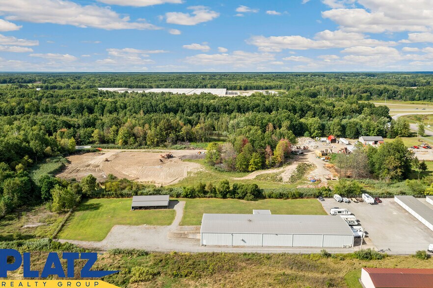 More Photos Of 3603 Larchmont NE ave, Warren Warehouse For Sale