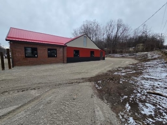 More Photos Of 9620 N Dixie Hwy, Franklin Freestanding For Sale