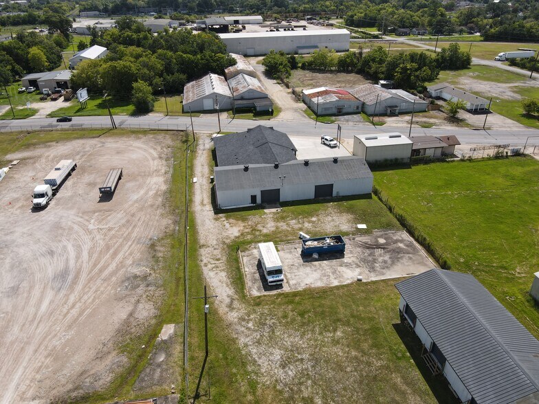 More Photos Of 470-474 S 4th St, Beaumont Industrial For Sale
