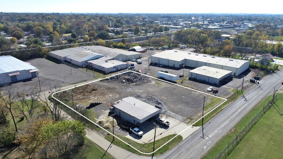 Primary Photo Of 551 Blythe Ave, Gallatin Freestanding For Lease